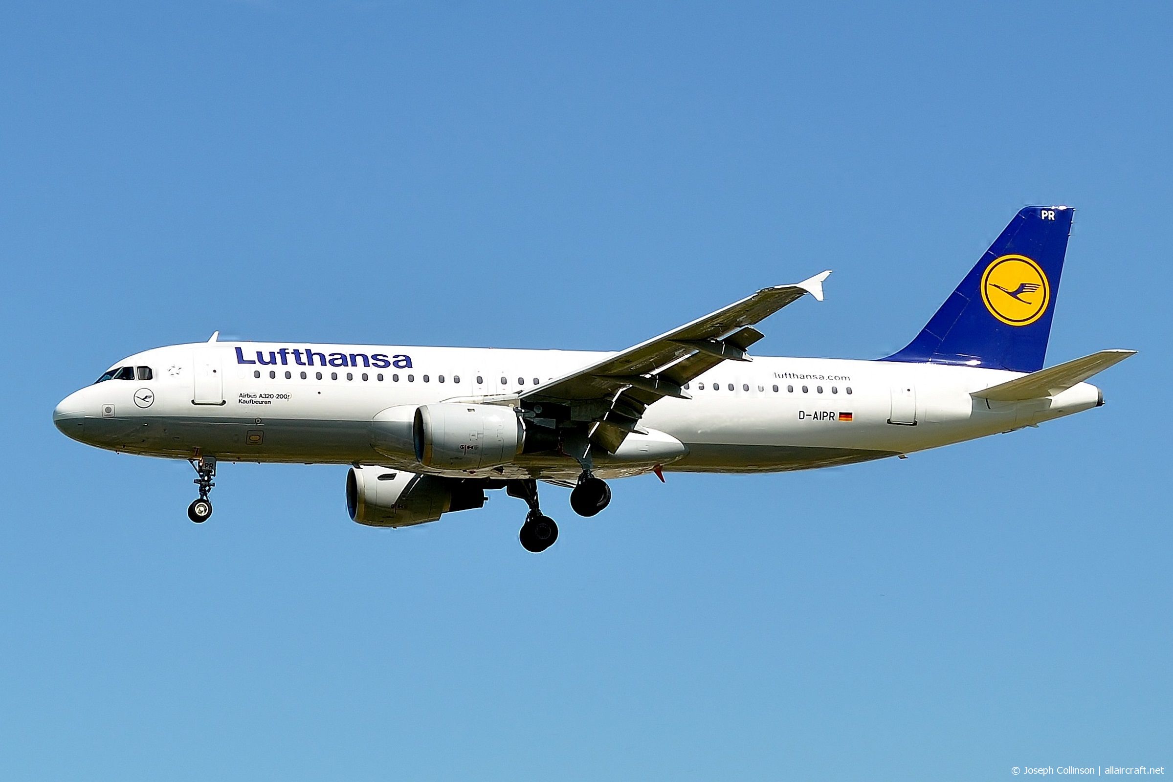 D-AIPR · Airbus A320-211 · (LHR / EGLL)