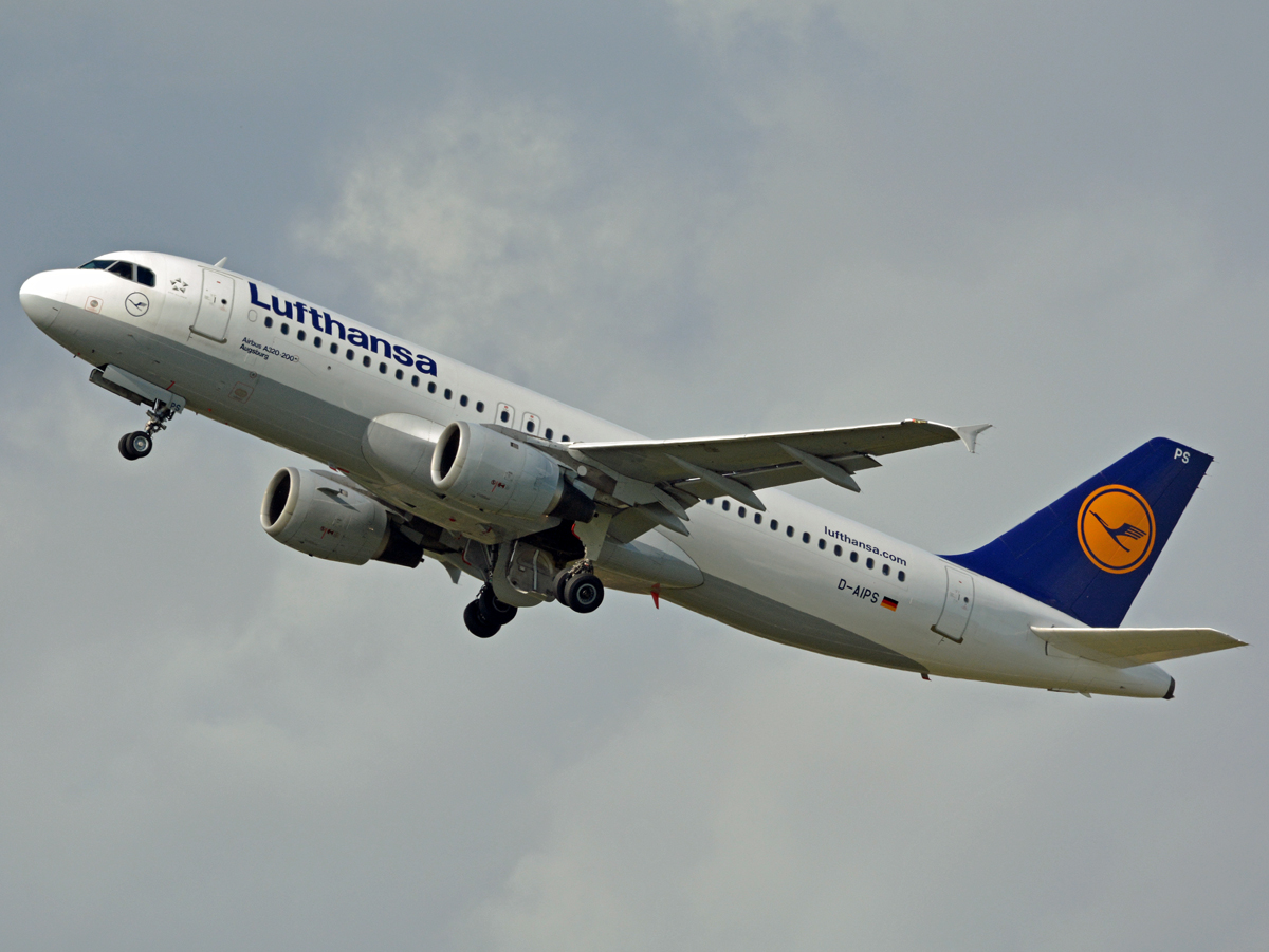 D-AIPS (116) 1990 Airbus A320-211