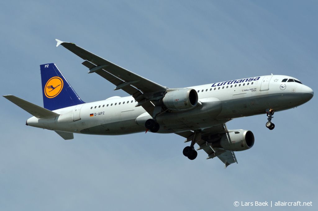 D-AIPZ (162) 2000 Airbus A320-211