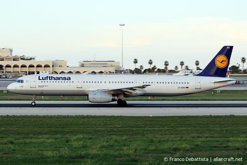 D-AIRO · Airbus A321-131 · (MLA / LMML)