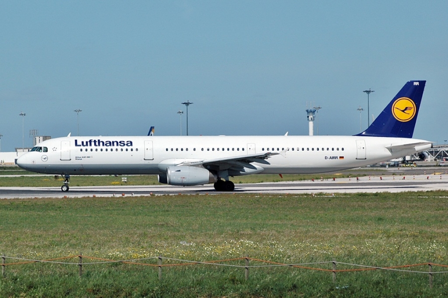 D-AIRR (567) 1995 Airbus A321-131