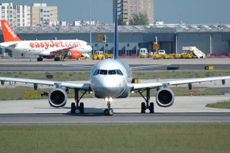 D-AISG · Airbus A321-231 · (LIS / LPPT)