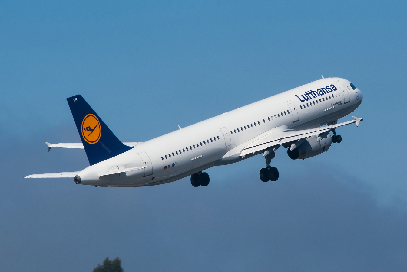 D-AISH · Airbus A321-231 · (OPO / LPPR)