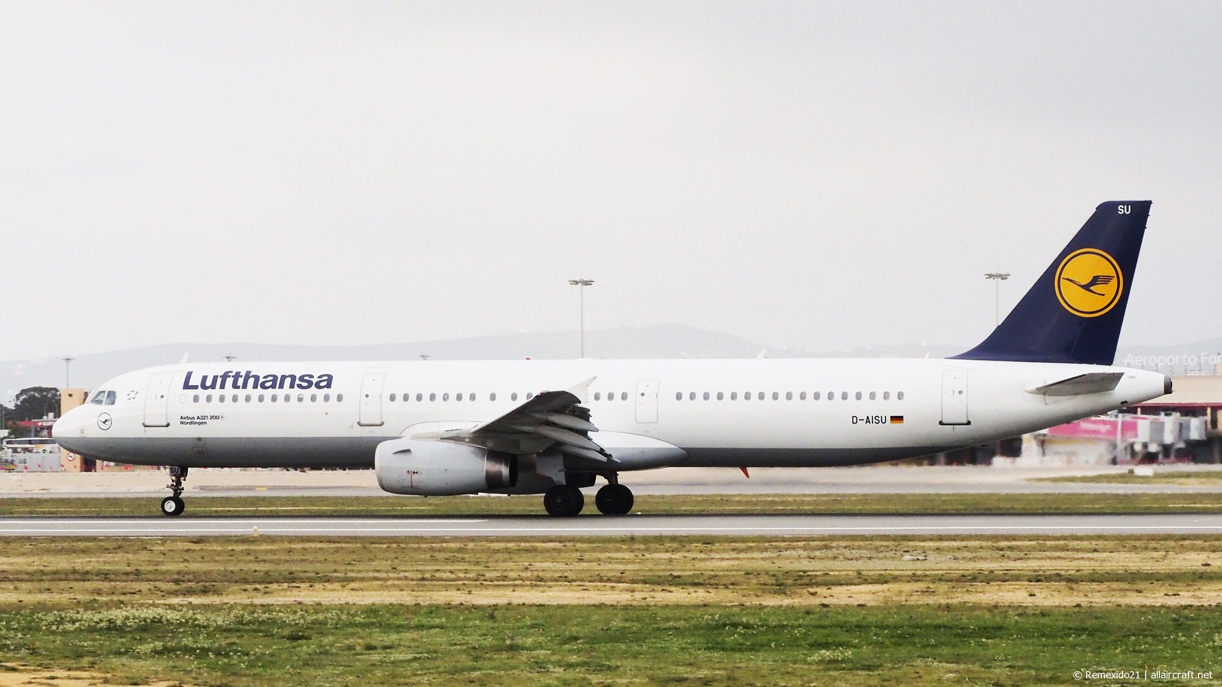 D-AISU · Airbus A321-231 · (FAO / LPFR)
