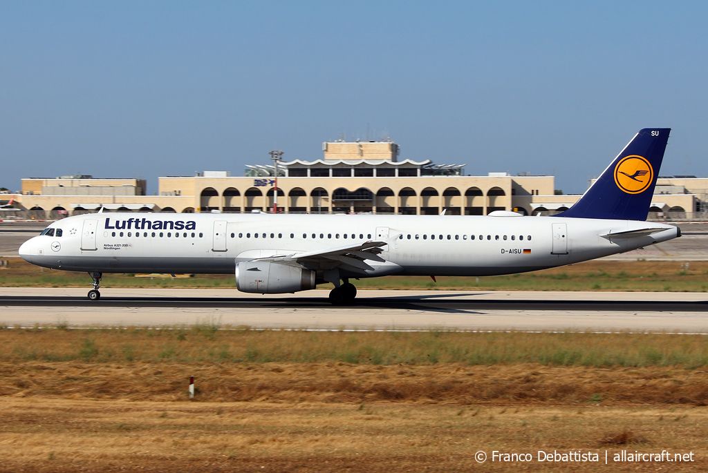 D-AISU · Airbus A321-231 · (MLA / LMML)