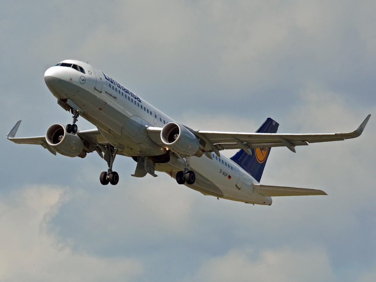 D-AIUF (6141) 2014 Airbus A320-214(WL)
