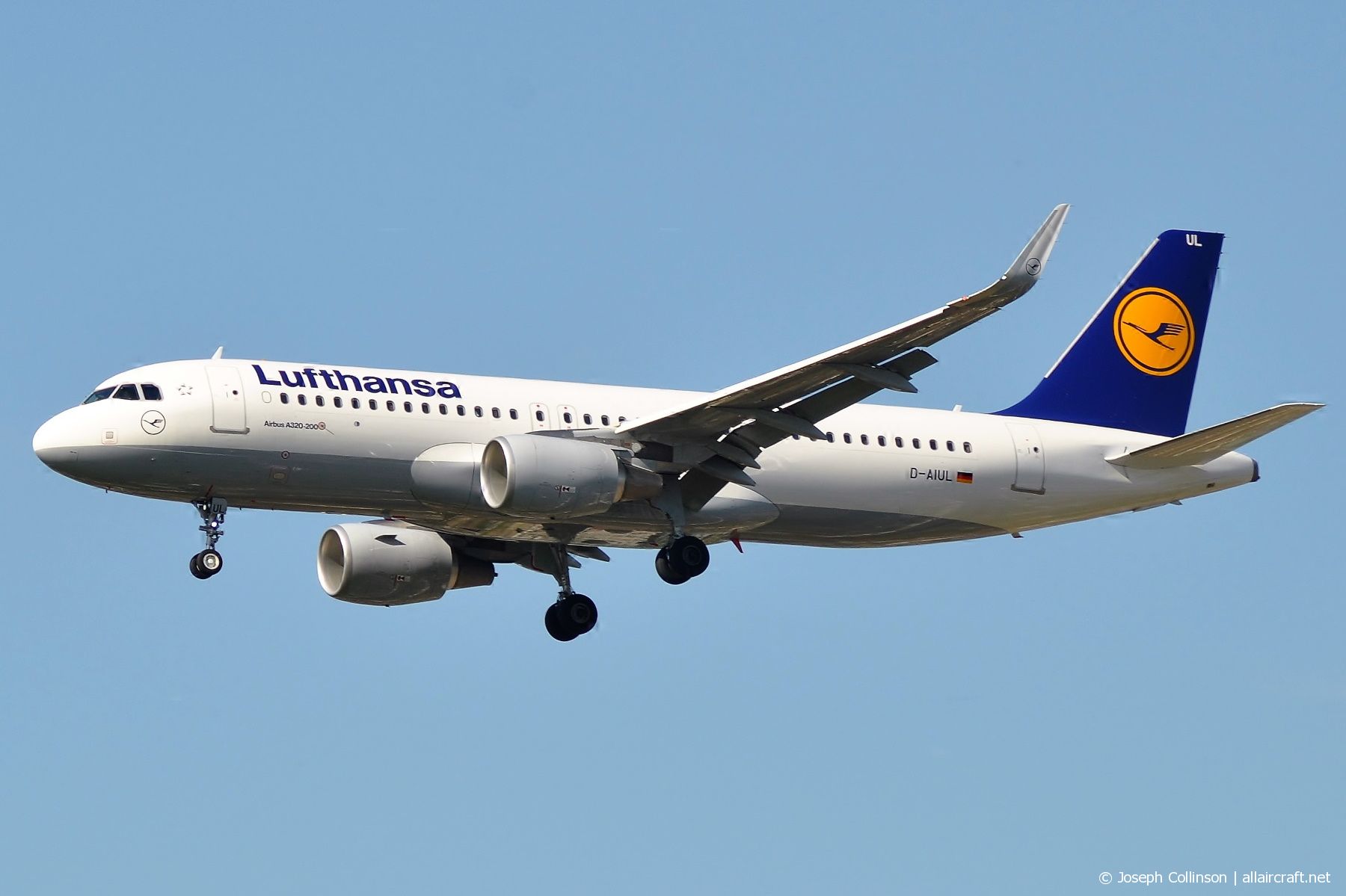 D-AIUL (6521) 2015 Airbus A320-214(WL)