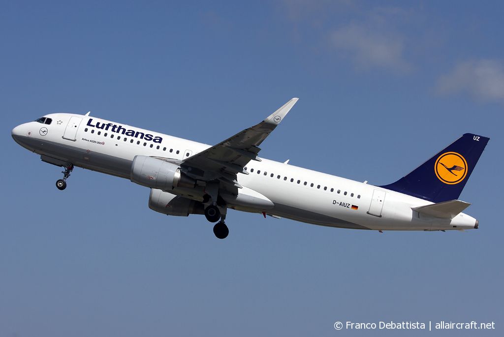 D-AIUZ (7625) 2017 Airbus A320-214