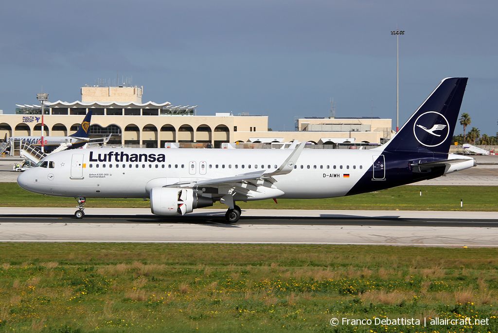 D-AIWH · Airbus A320-214 · (MLA / LMML)