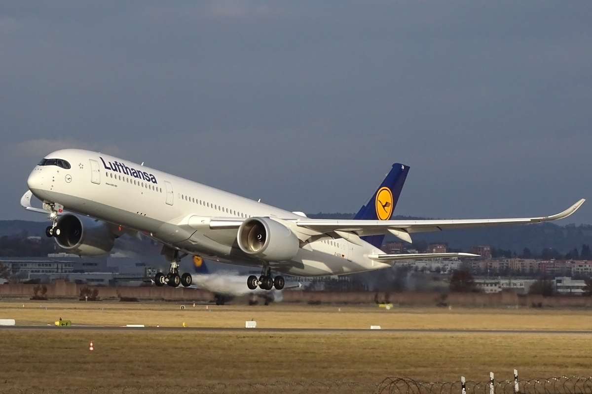 D-AIXA (074) 2016 Airbus A350-941