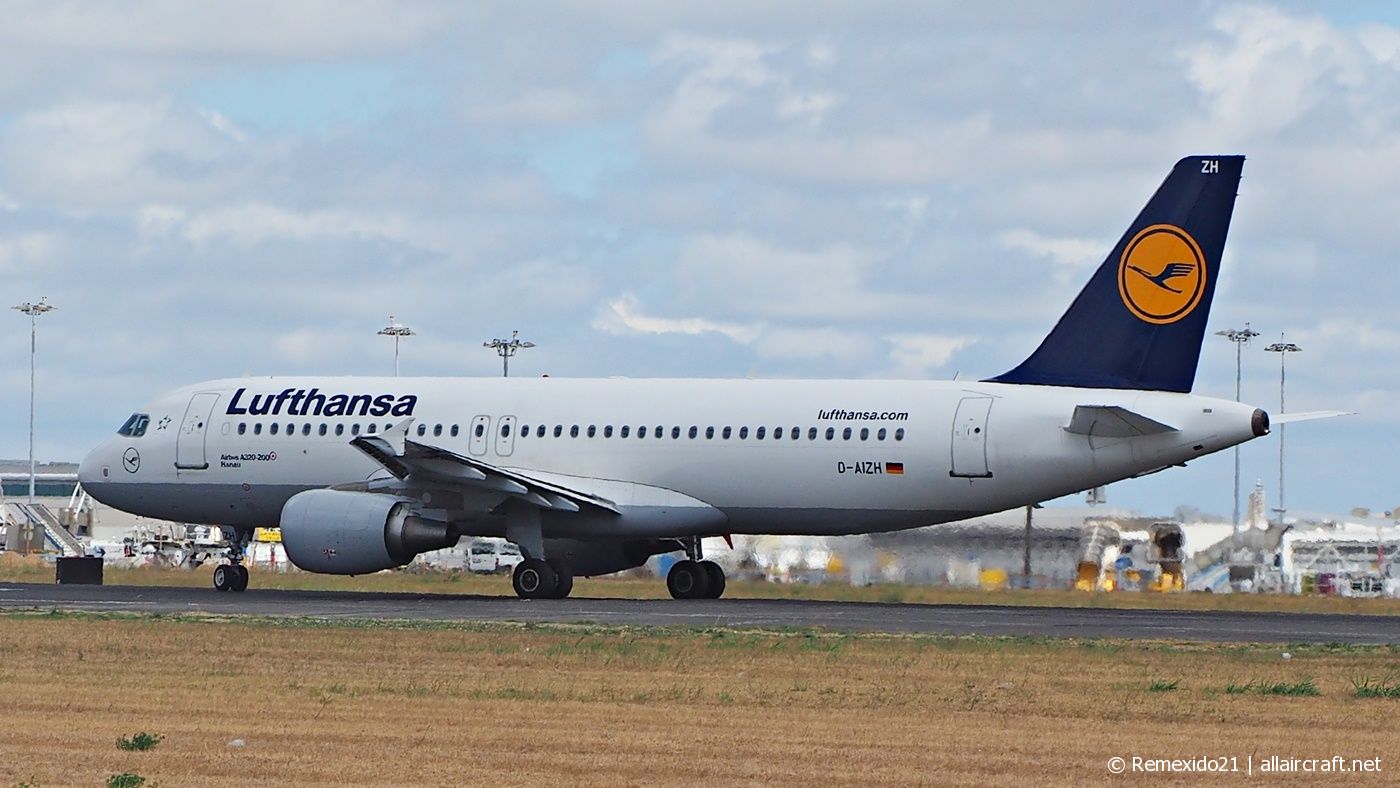 D-AIZH · Airbus A320-214 · (LIS / LPPT)