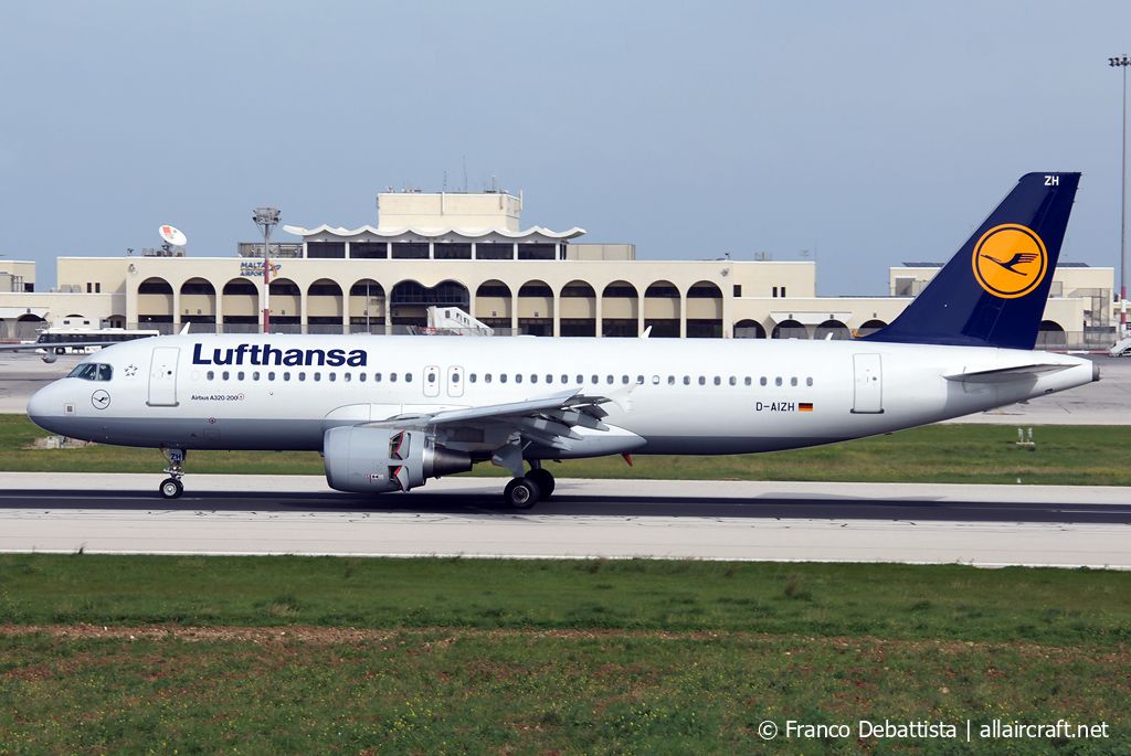 D-AIZH · Airbus A320-214 · (MLA / LMML)