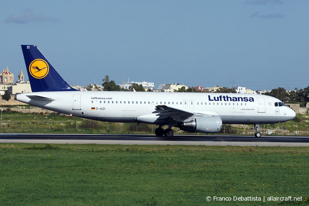 D-AIZI (4398) 2010 Airbus A320-214