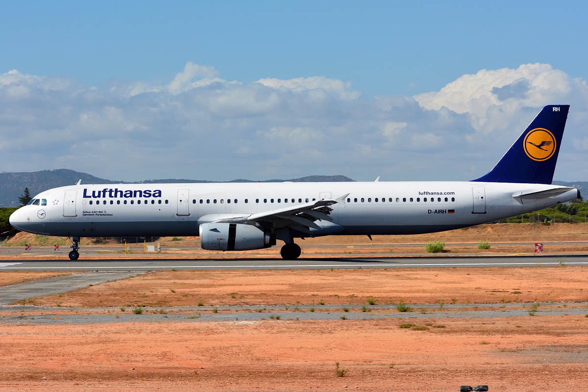 D-AIRH (412) 1993 Airbus A321-131