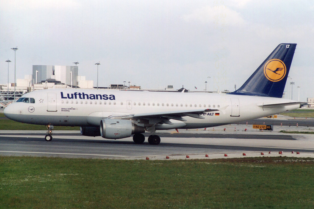 D-AILT · Airbus A319-114 · (LIS / LPPT)