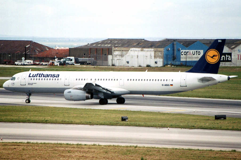 D-AISG · Airbus A321-231 · (LIS / LPPT)