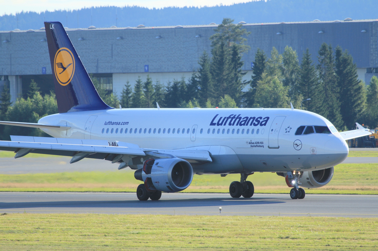 D-AILK · Airbus A319-114 · (OSL / ENGM)