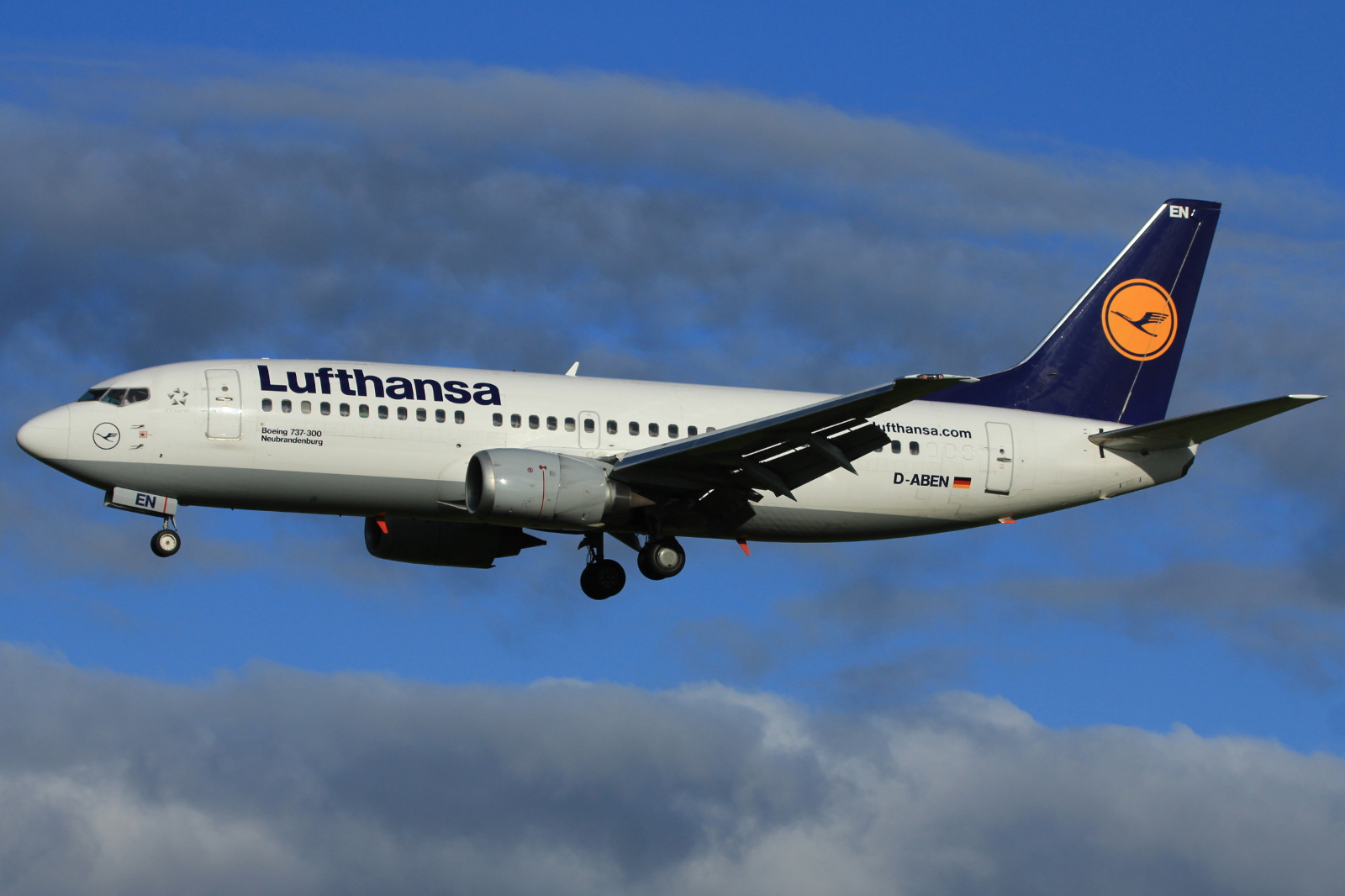 D-ABEN (26428) 1991 Boeing 737-330
