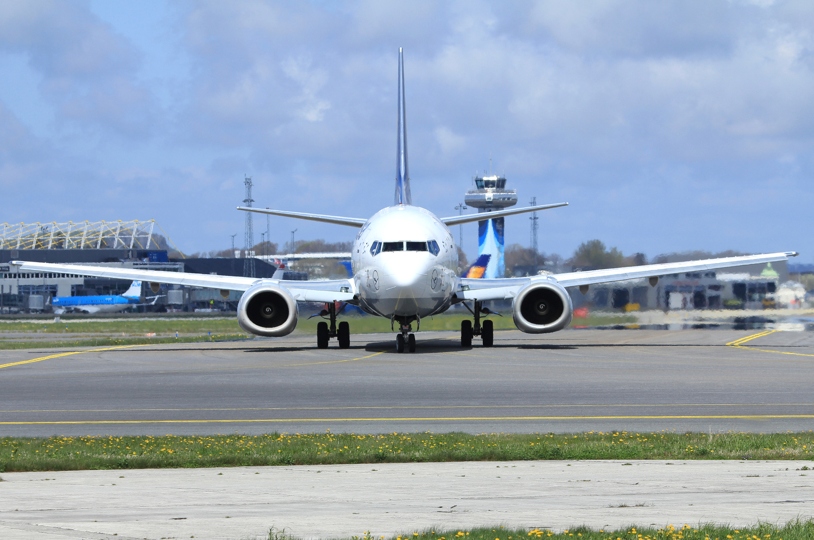 D-ABIU · Boeing 737-530 · (SVG / ENZV)