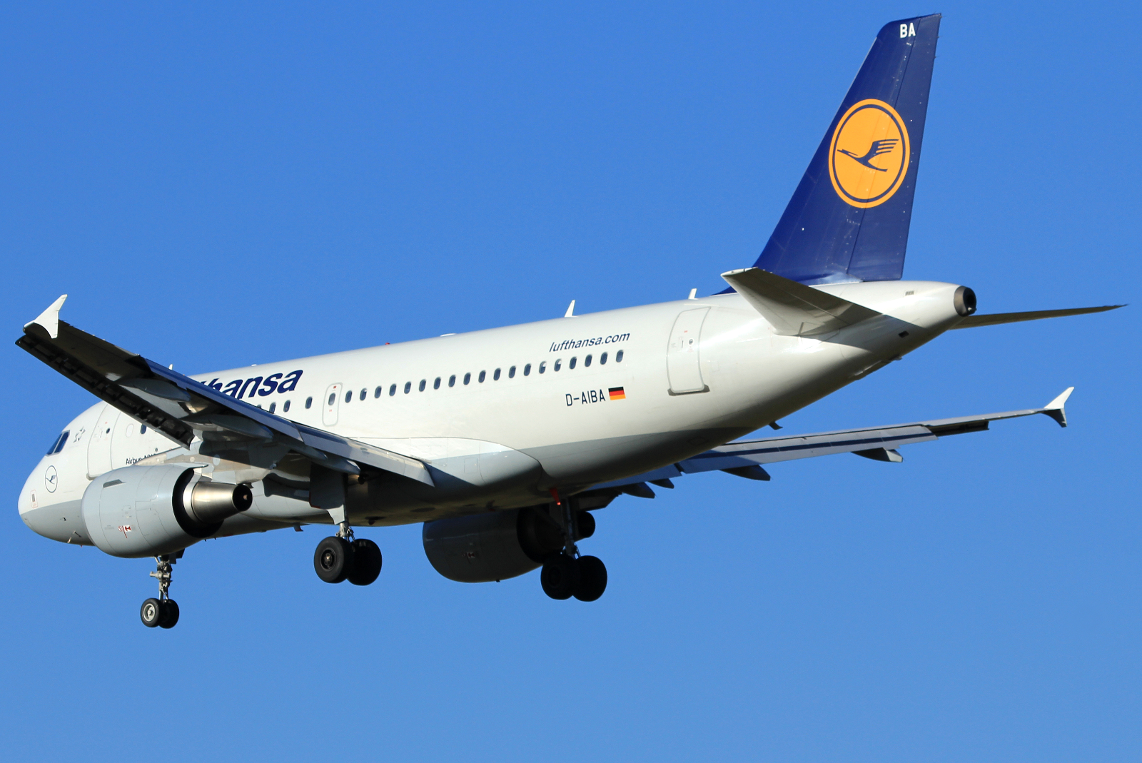 D-AIBA · Airbus A319-112 · (KRK / EPKK)