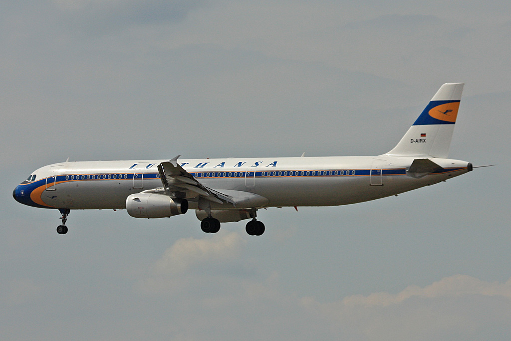 D-AIRX · Airbus A321-131 · (FRA / EDDF)
