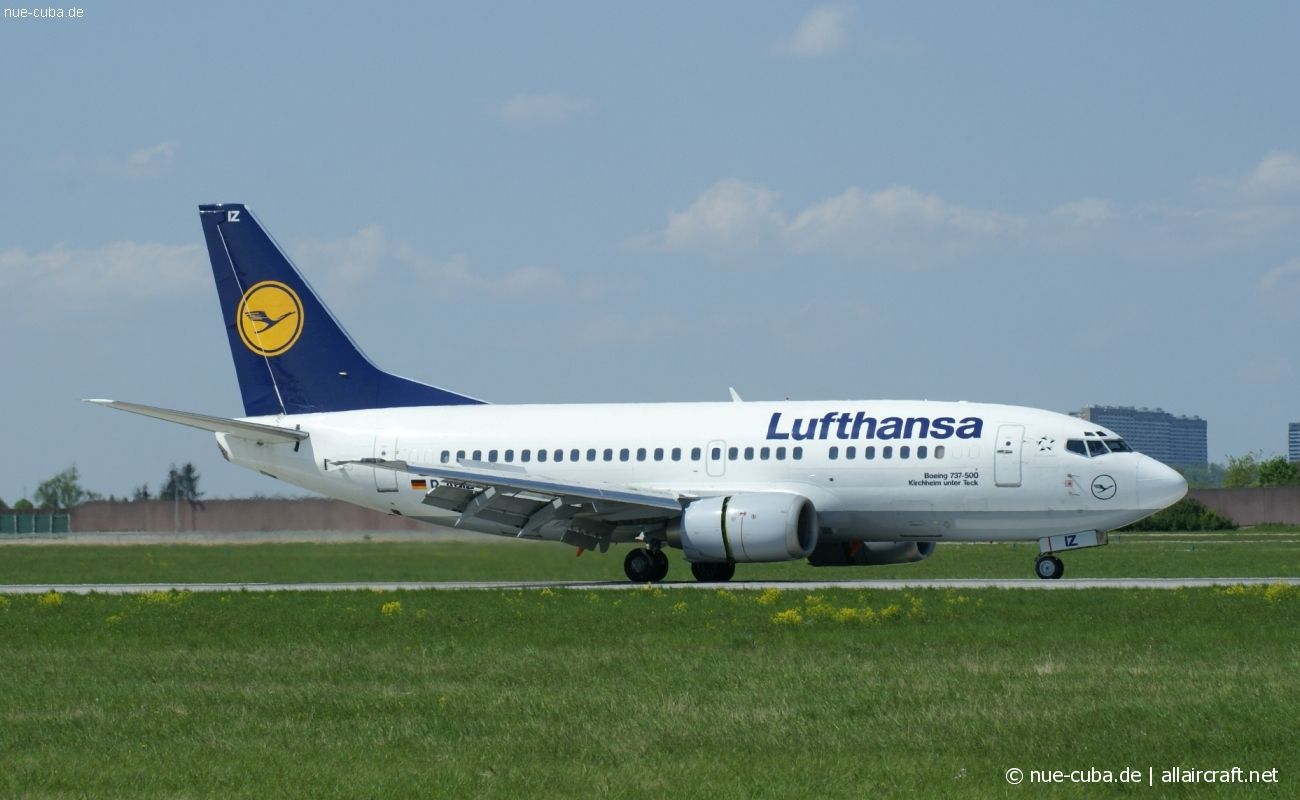 D-ABIZ · Boeing 737-530 · (STR / EDDS)