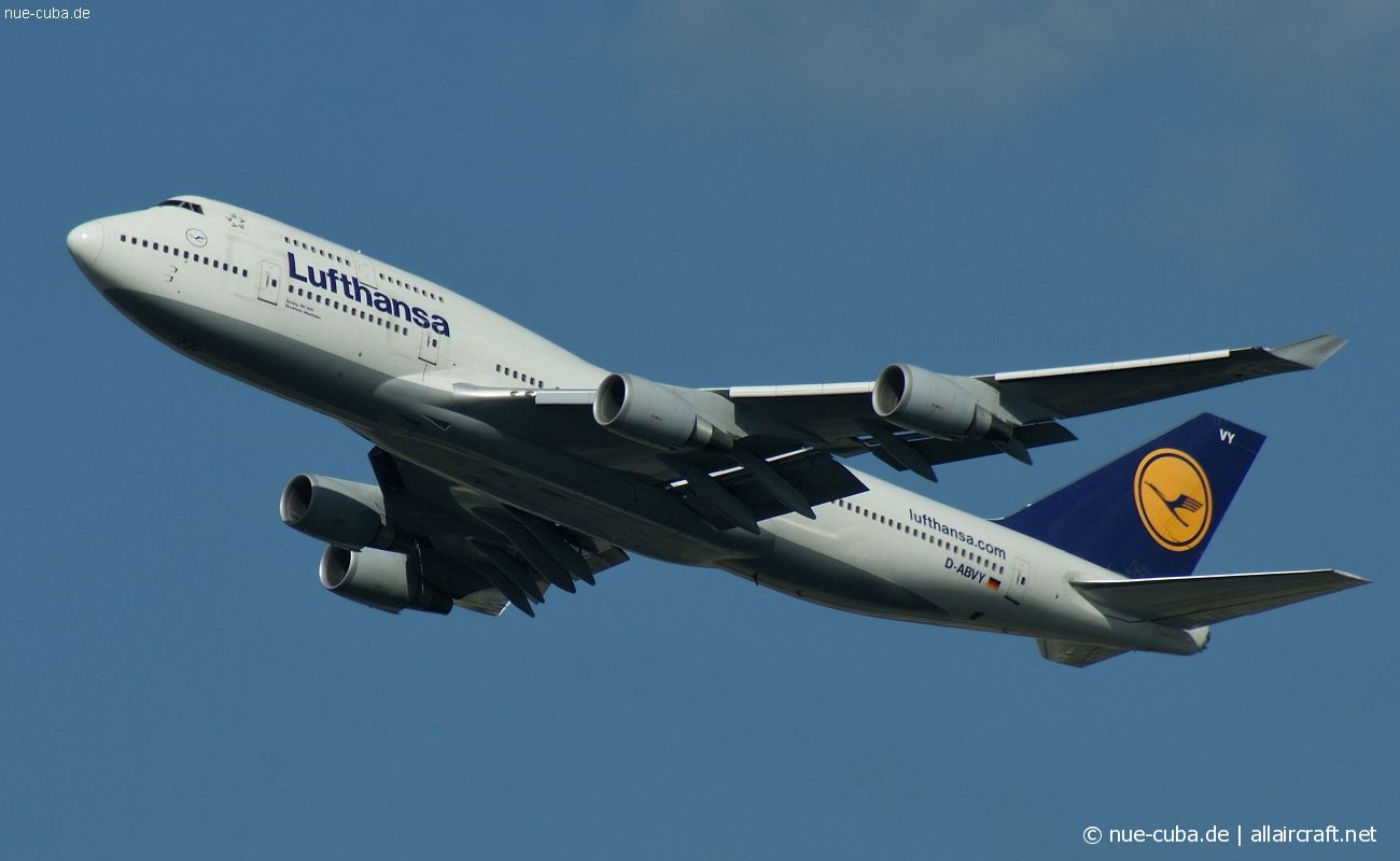 D-ABVY (29869) 2000 Boeing 747-430
