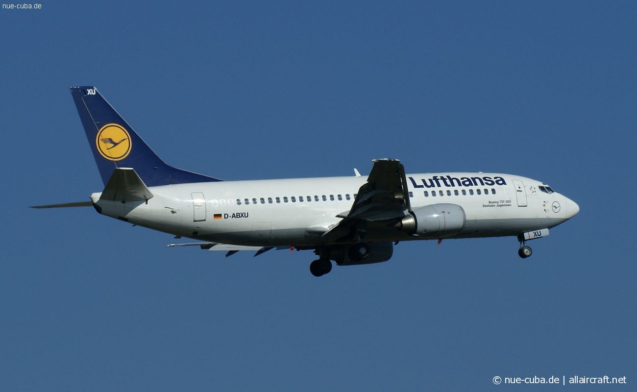 D-ABXU (24282) 1989 Boeing 737-330