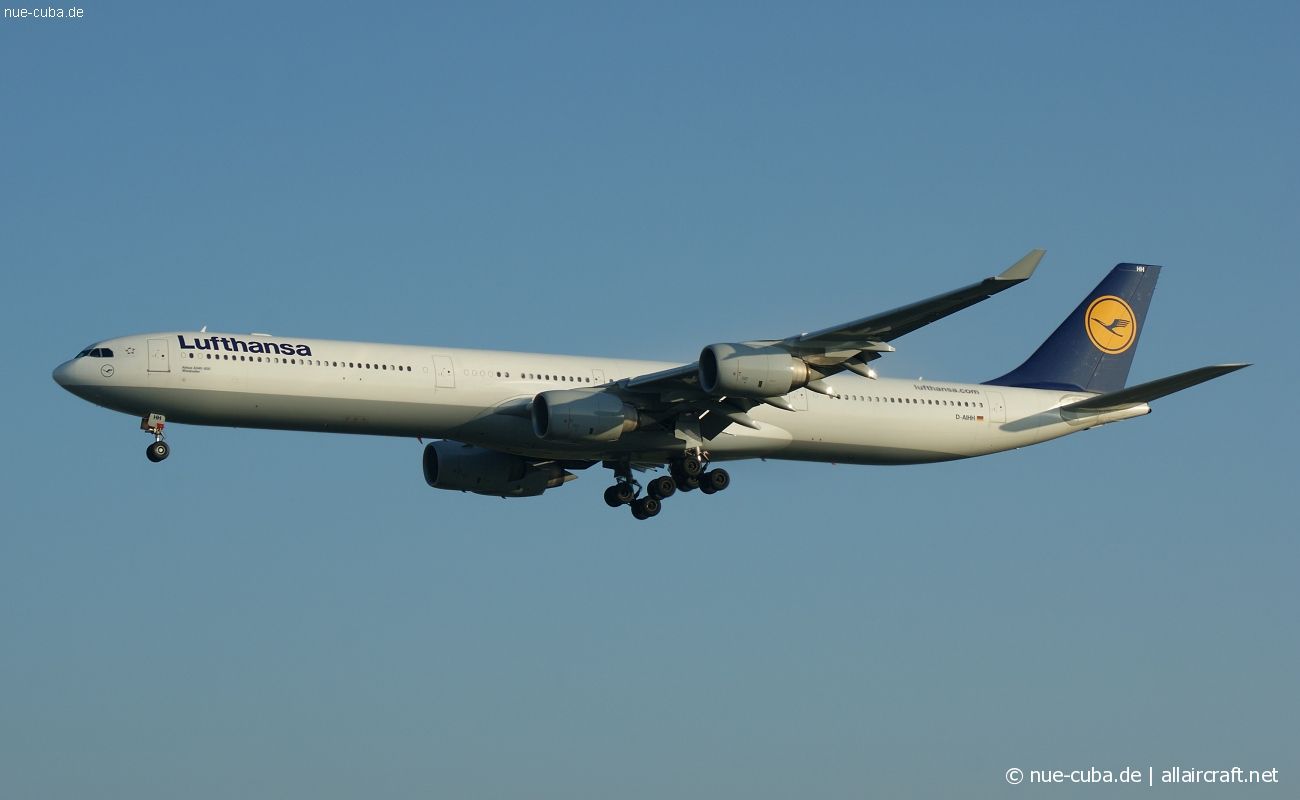 D-AIHH (566) 2004 Airbus A340-642