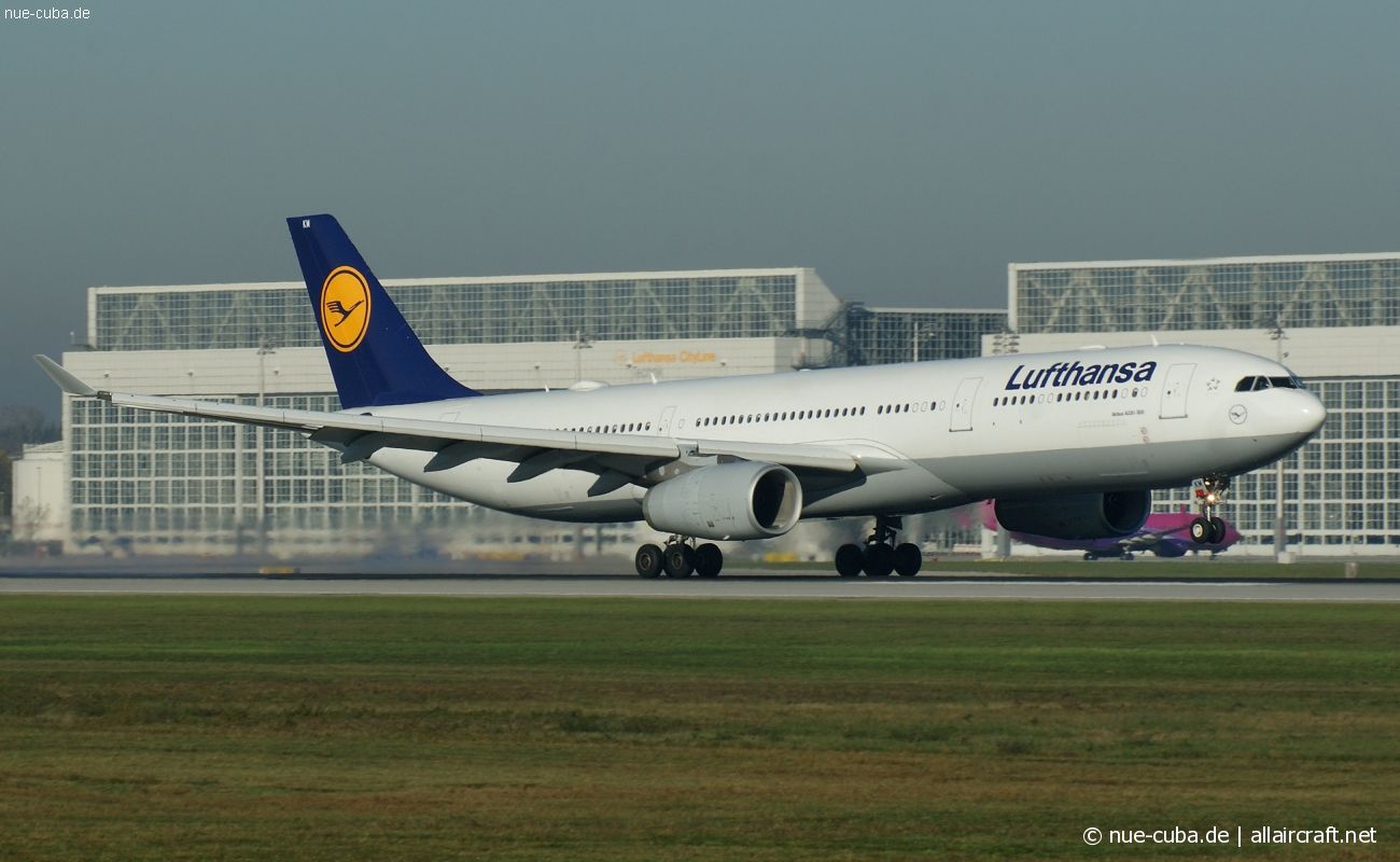 D-AIKM (913) 2008 Airbus A330-343