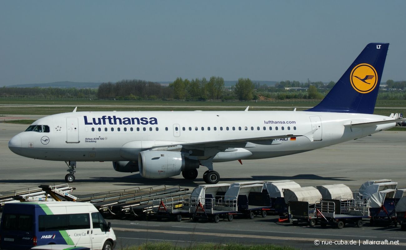 D-AILT (738) 1997 Airbus A319-114