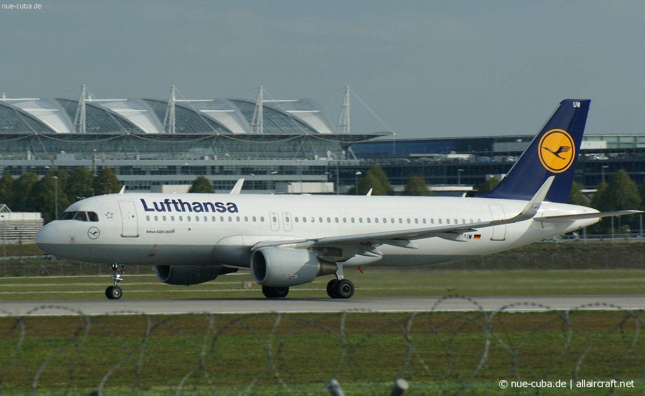 D-AIUW · Airbus A320-214(WL) · (MUC / EDDM)