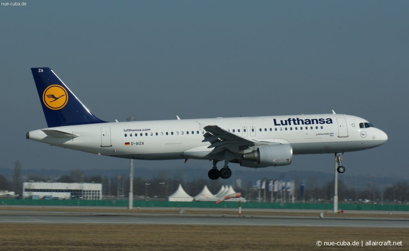 D-AIZA · Airbus A320-214 · (MUC / EDDM)