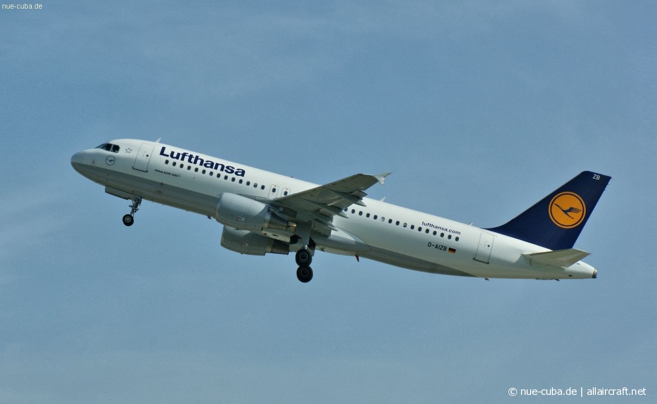 D-AIZB · Airbus A320-214 · (NUE / EDDN)