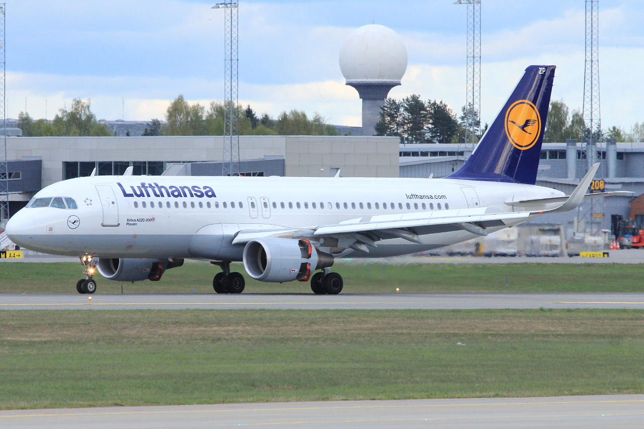 D-AIZP · Airbus A320-214(WL) · (OSL / ENGM)