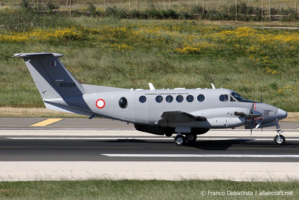 AS1126 · Beechcraft B200 · (MLA / LMML)