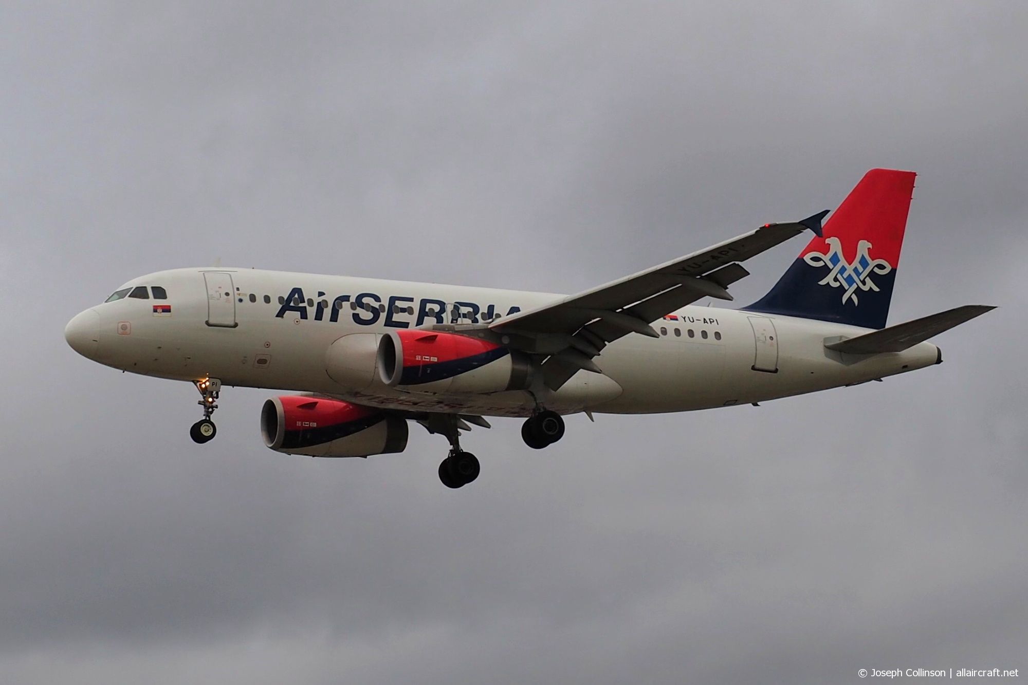 YU-API (cn 1140) Airbus A319-132