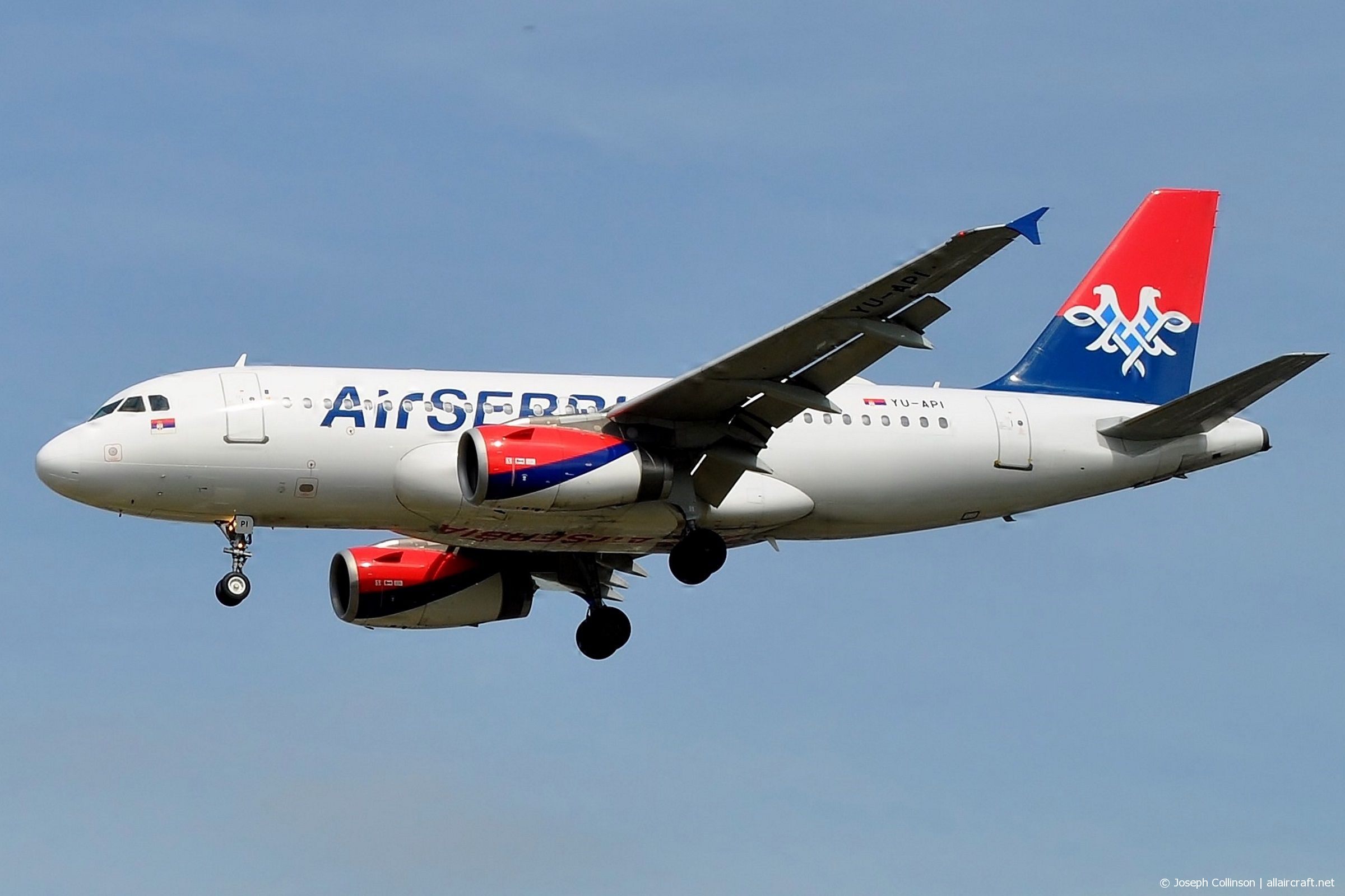 YU-API (cn 1140) Airbus A319-132