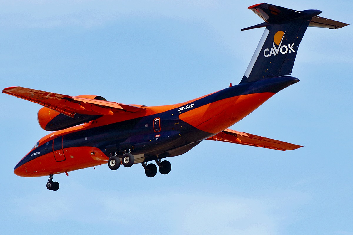 UR-CKC · Antonov An-74TK-100 · (LPA / GCLP)