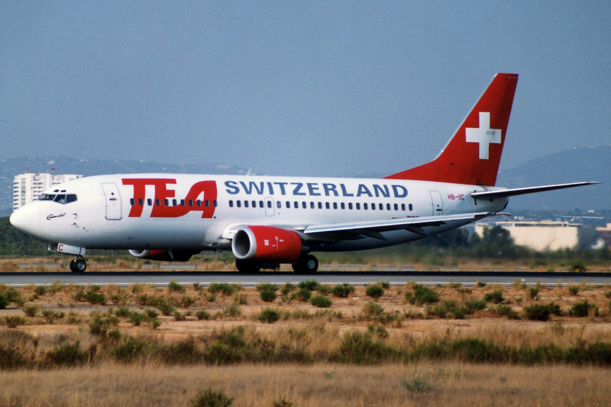 HB-IIC · Boeing 737-3M8 · (FAO / LPFR)