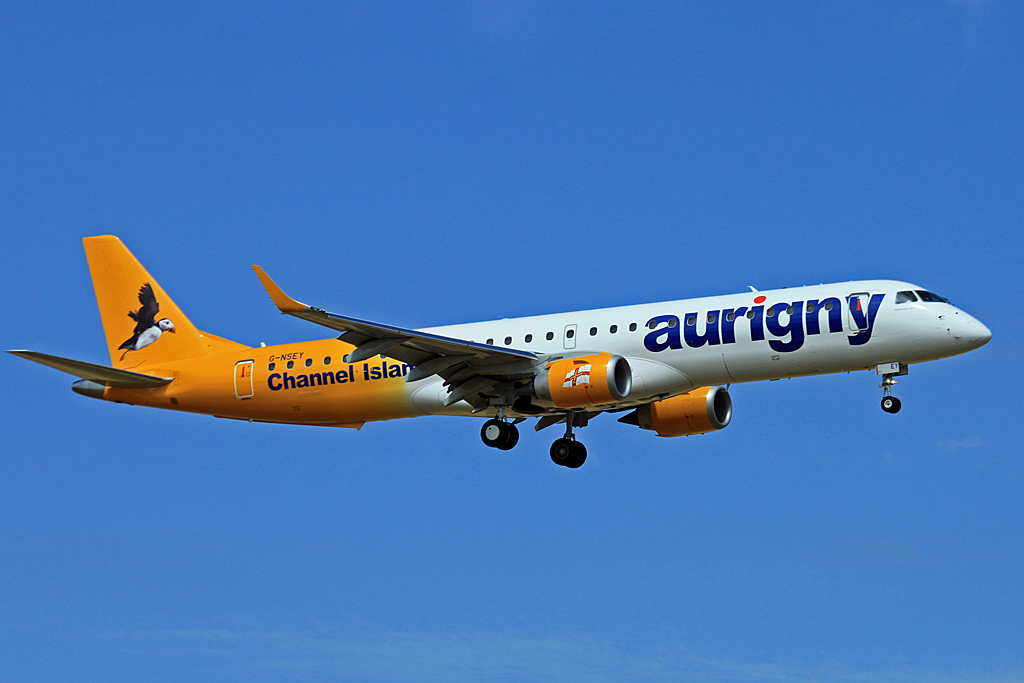 G-NSEY · Embraer 190-200STD · (LGW / EGKK)