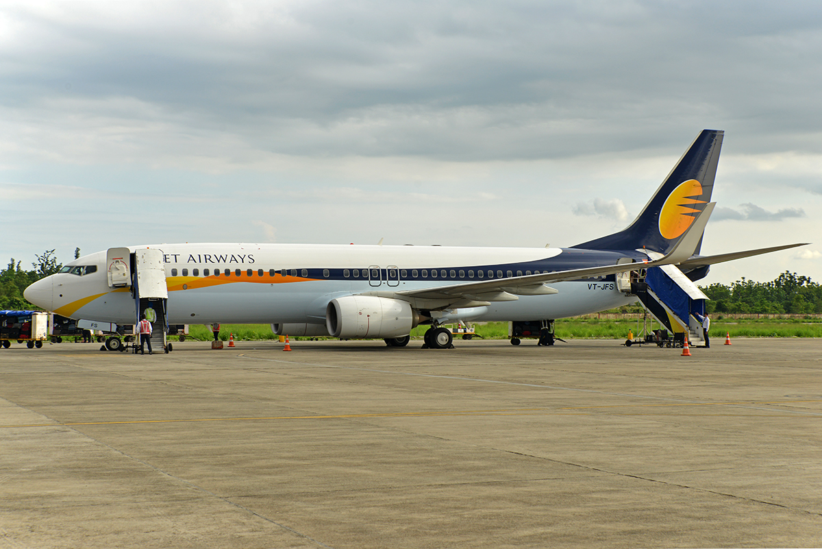VT-JFS · Boeing 737-8AL · (DED / VIDN)