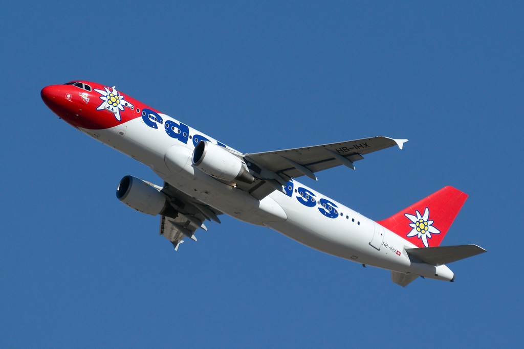 HB-IHX · Airbus A320-214 · (LPA / GCLP)