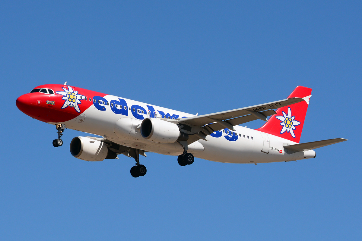 HB-IHY · Airbus A320-214 · (LPA / GCLP)