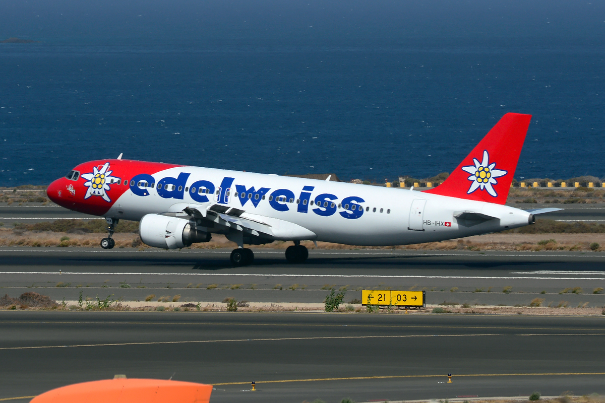 HB-IHX · Airbus A320-214 · (LPA / GCLP)