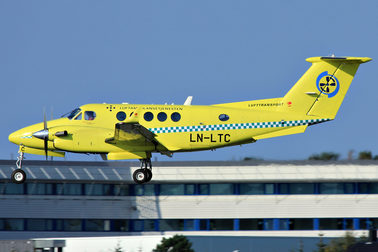 LN-LTC (BB-2002) 2008 Beechcraft B200