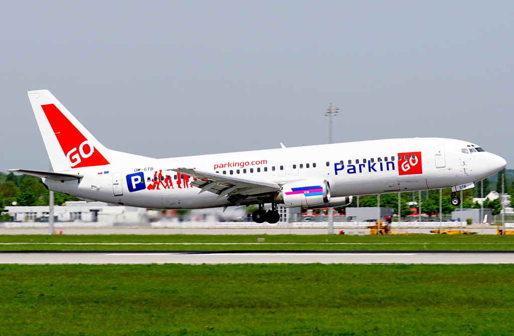 OM-GTB (28882) Boeing 737-49R