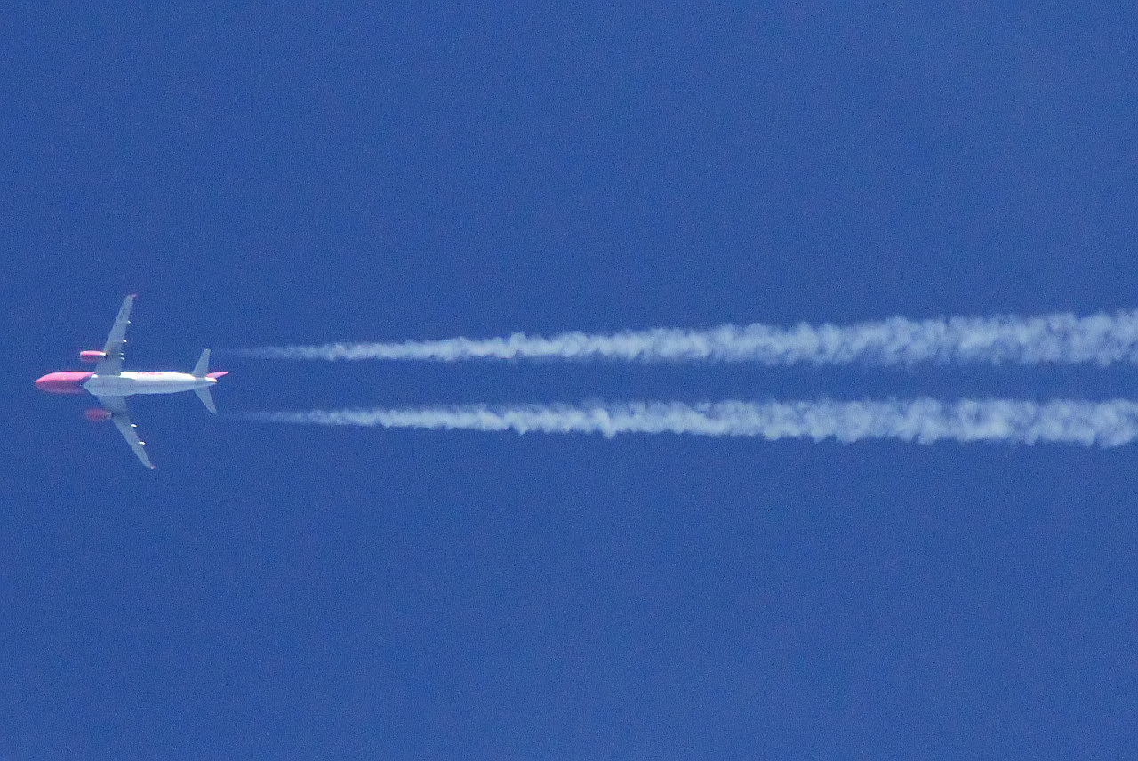 UR-WUB · Airbus A320-232 · -