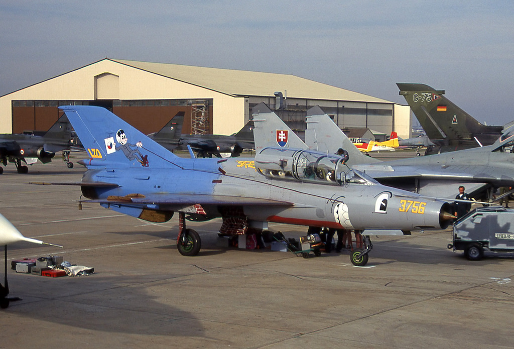 3756, (cn 516937056), Mikoyan-Gurevich MiG-21UM