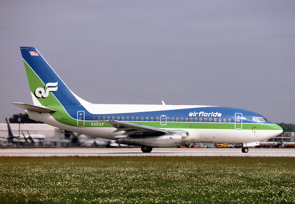 N40AF (cn 19769) Boeing 737-112